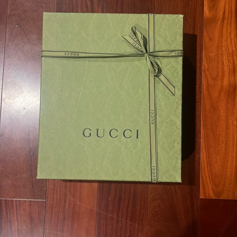 Gucci empty box/gift box w/ribbon and Gucci tissue paper